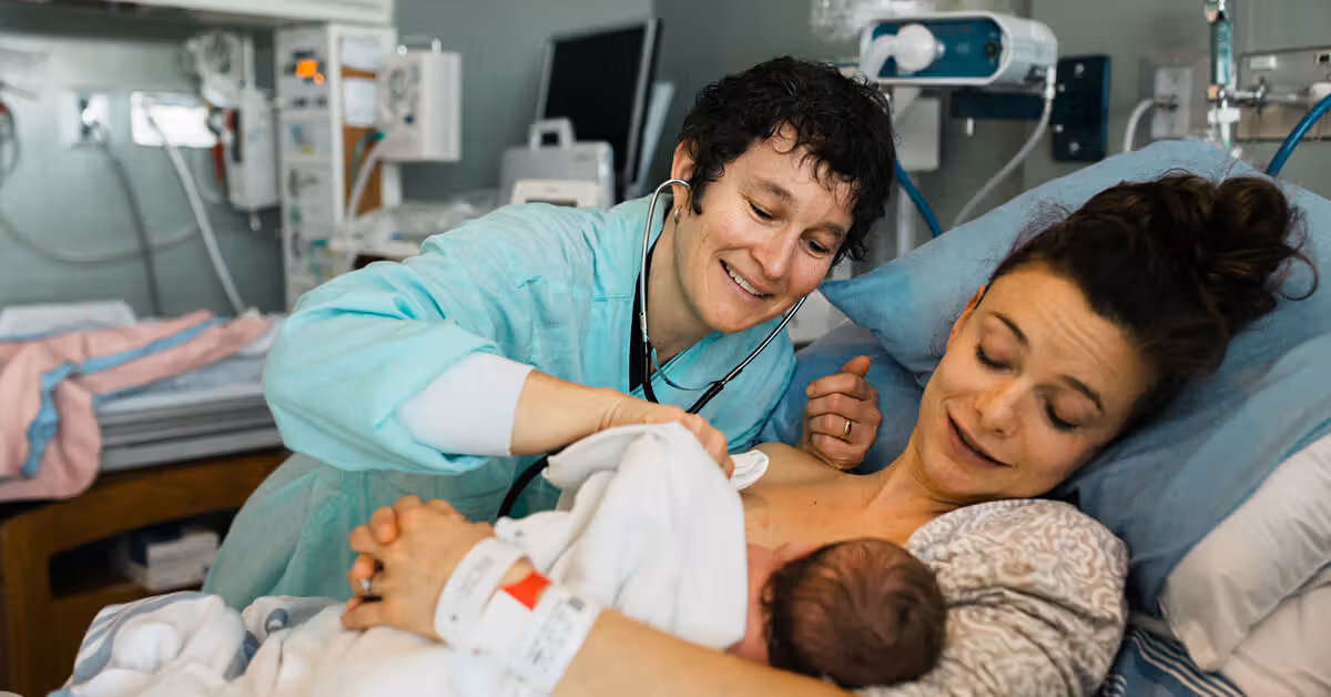Understanding the Difference Between a Midwife and an OBGYN