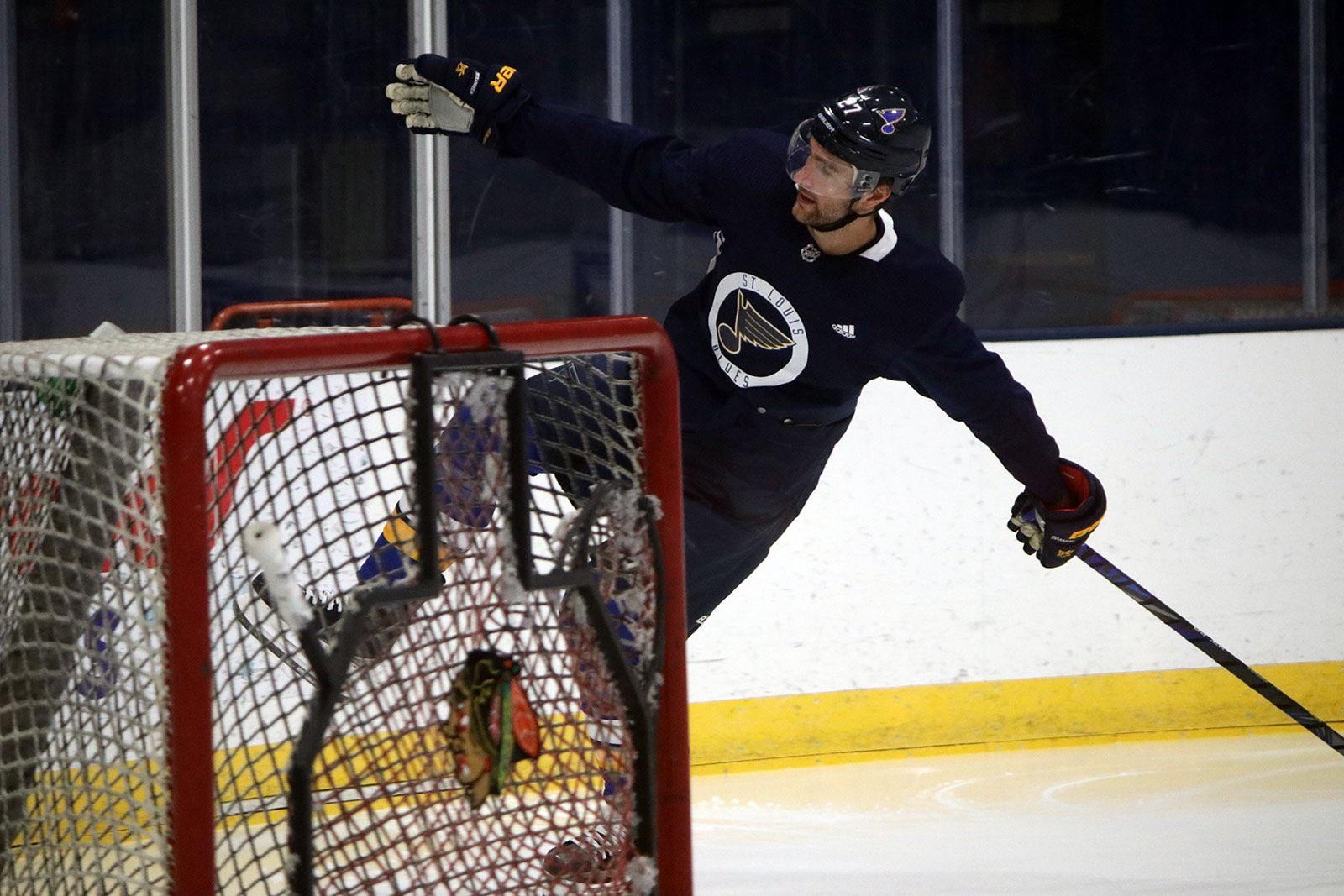 How to Find a Hockey Shooter Tutor Near Me