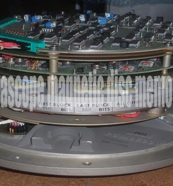 Singer Librascope Magnetic Disc Memory Housing: A Computing Pioneer