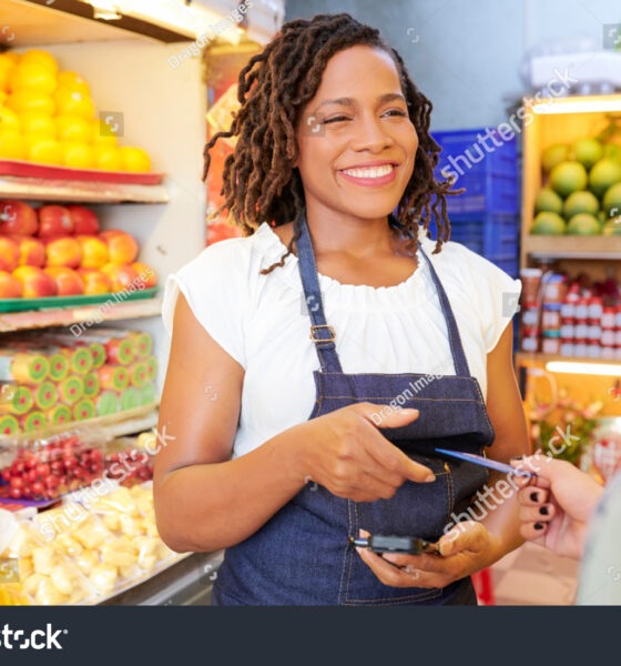 Life Behind the Counter: A Day in korryn works at a convenience store World