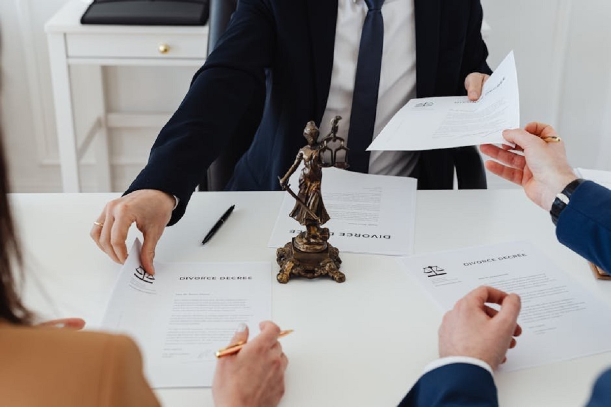 Keeping It Simple: Why Uncontested Divorce Feels Like a Breath of Autumn Air